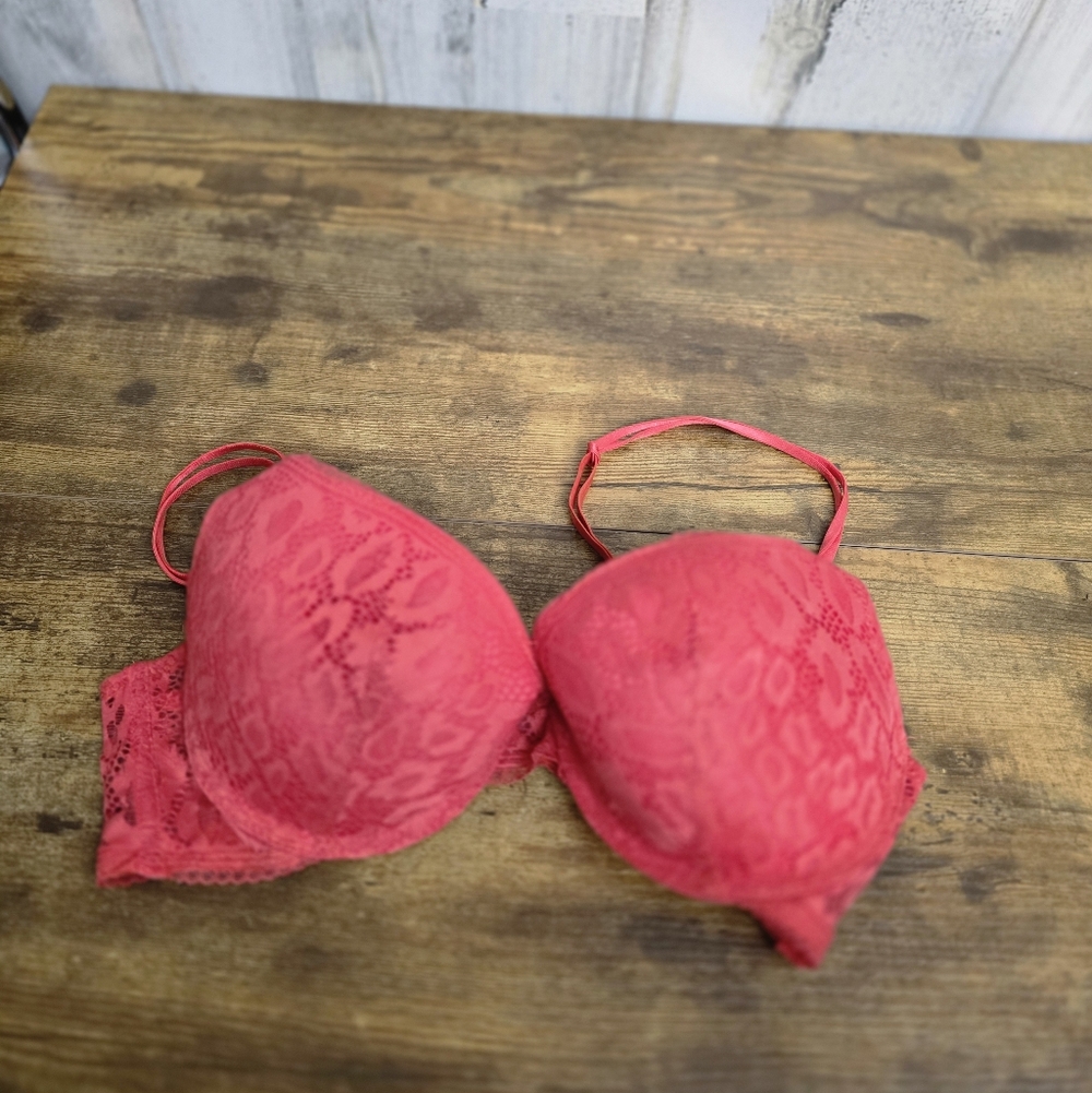 Kiss And Tell Lace Women's Bra Size 36D
